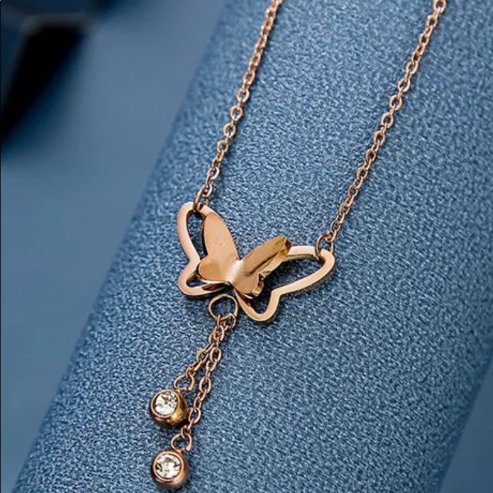 Gold two tone simple chain choker necklace with heart pendant